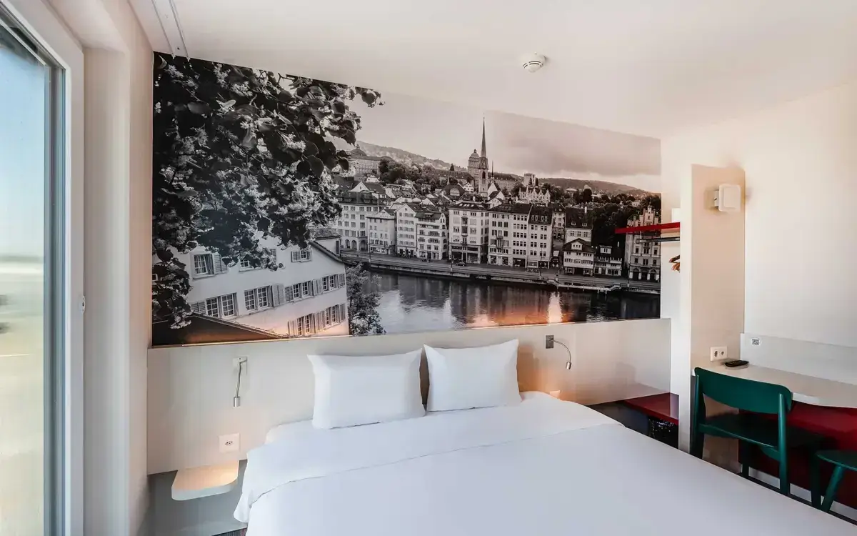 Is There a Hotel in Zurich Airport