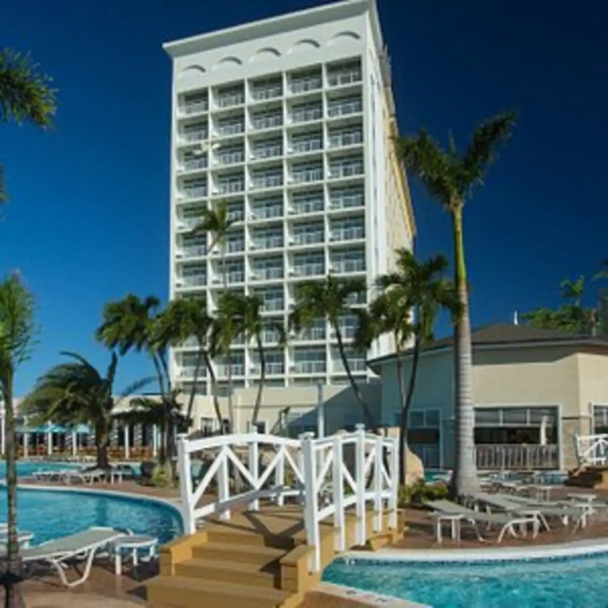 What Hotels Are All Inclusive in the Bahamas