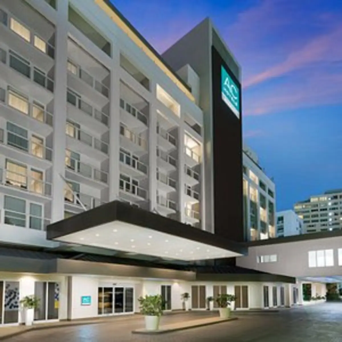 What is the Best Hotel in San Juan