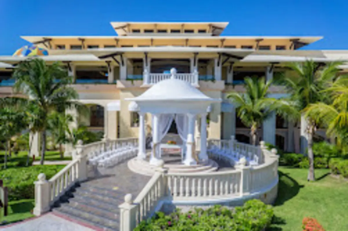 Which Barcelo Maya Hotel Is the Best